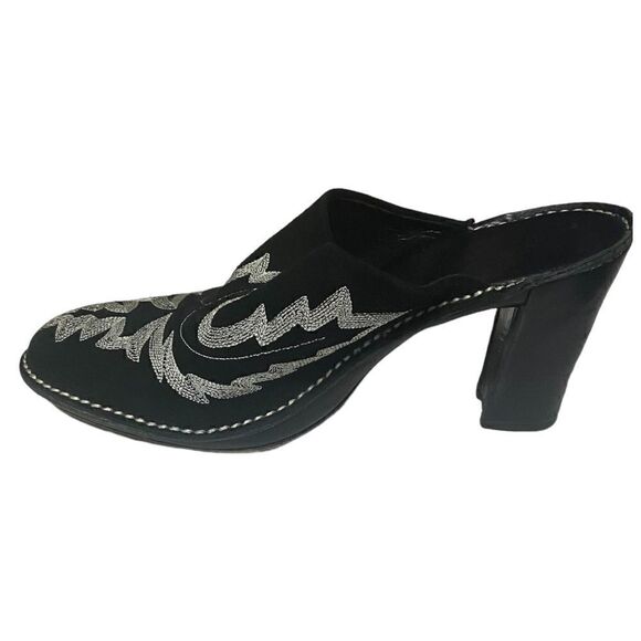 Donald J. Pliner Bozza - Picture 7 of 8